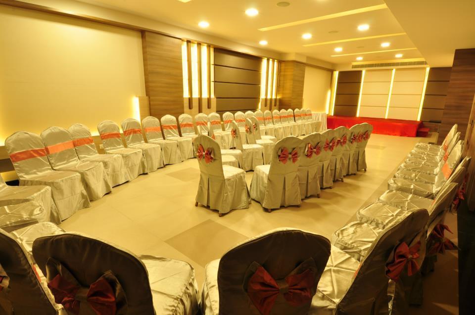 Hotel Vijay Parkinn, Gandhipuram, Коимбатур Экстерьер фото